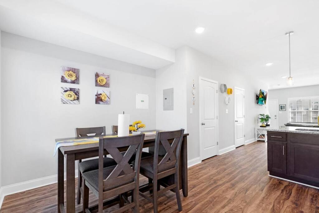 Make Lemonade In Luxury W King Bed And Free Parking Plus 40 Minutes To Nashville Clarksville Exterior photo